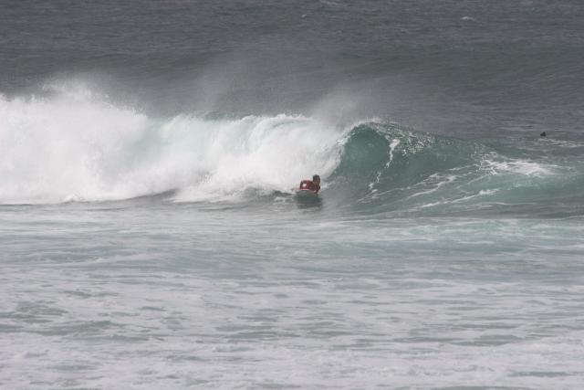 2007 Hawaii Vacation  0768 North Shore Surfing